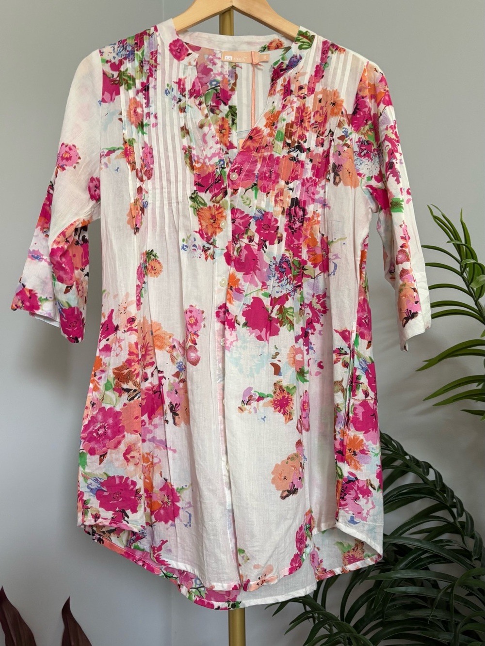 La Cera Floral Pintuck Dress with Pink & Coral Flowers - Picture 3 of 16